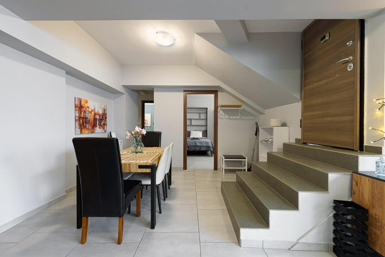 Patras' Hitech Apartment Exterior photo