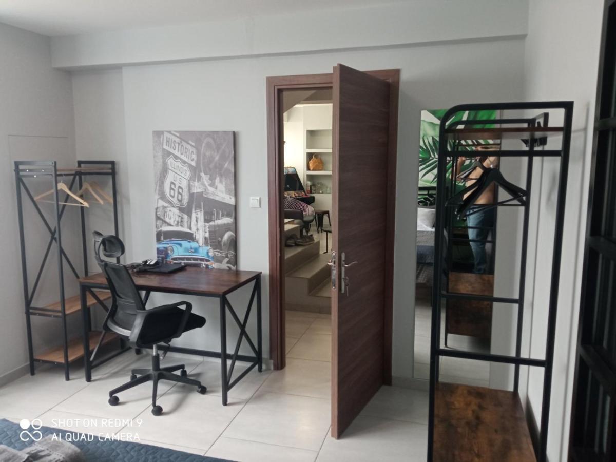 Patras' Hitech Apartment Exterior photo